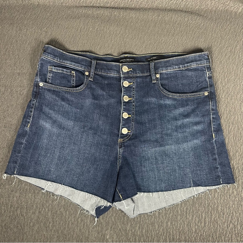 Banana Republic Blue Jean‎ Shorts High-Rise Cut-Off